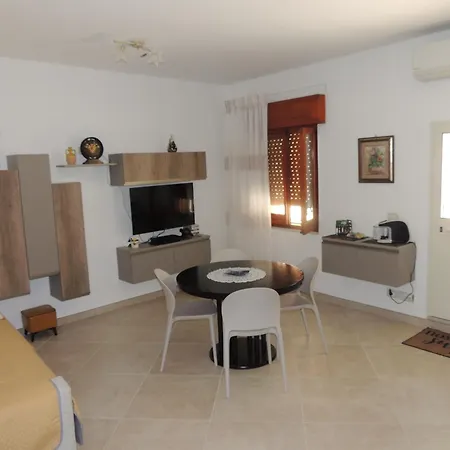 Casa Nel Borgo Di Tatil Evi *