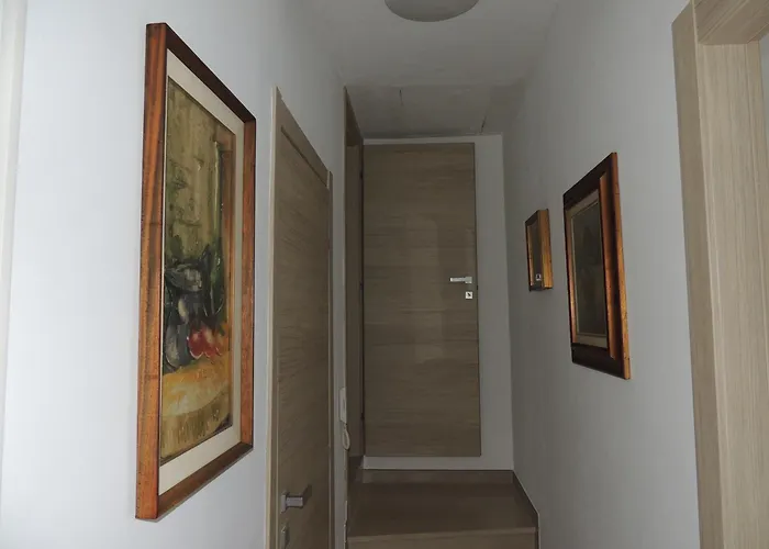 Casa Nel Borgo Di Nyaraló *