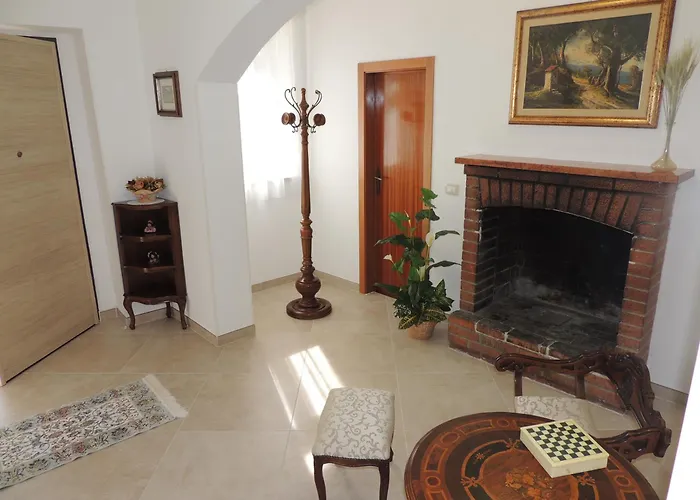 Casa Nel Borgo Di Nyaraló Tufillo